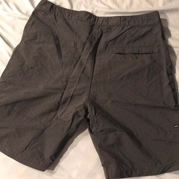 Nike SB Shorts - Picture 2 of 3